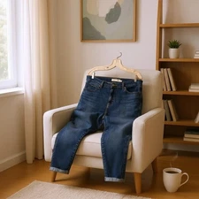 Levi Strauss Women’s Heritage Mid-Rise Boyfriend Jeans Dark Wash Size 14