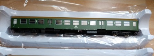 Brawa 50582 - Personenwagen Bmh " Halberstädter " der DR , H0 ( 2 ) | Zustand: Neu