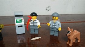 LEGO City: Police Minifigure Collection (7279) Complete Retired