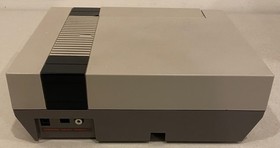 1988 NINTENDO NES CONTROL DECK CONSOLE BUNDLE W/ MARIO MATTEL CANADIAN BOX CIB