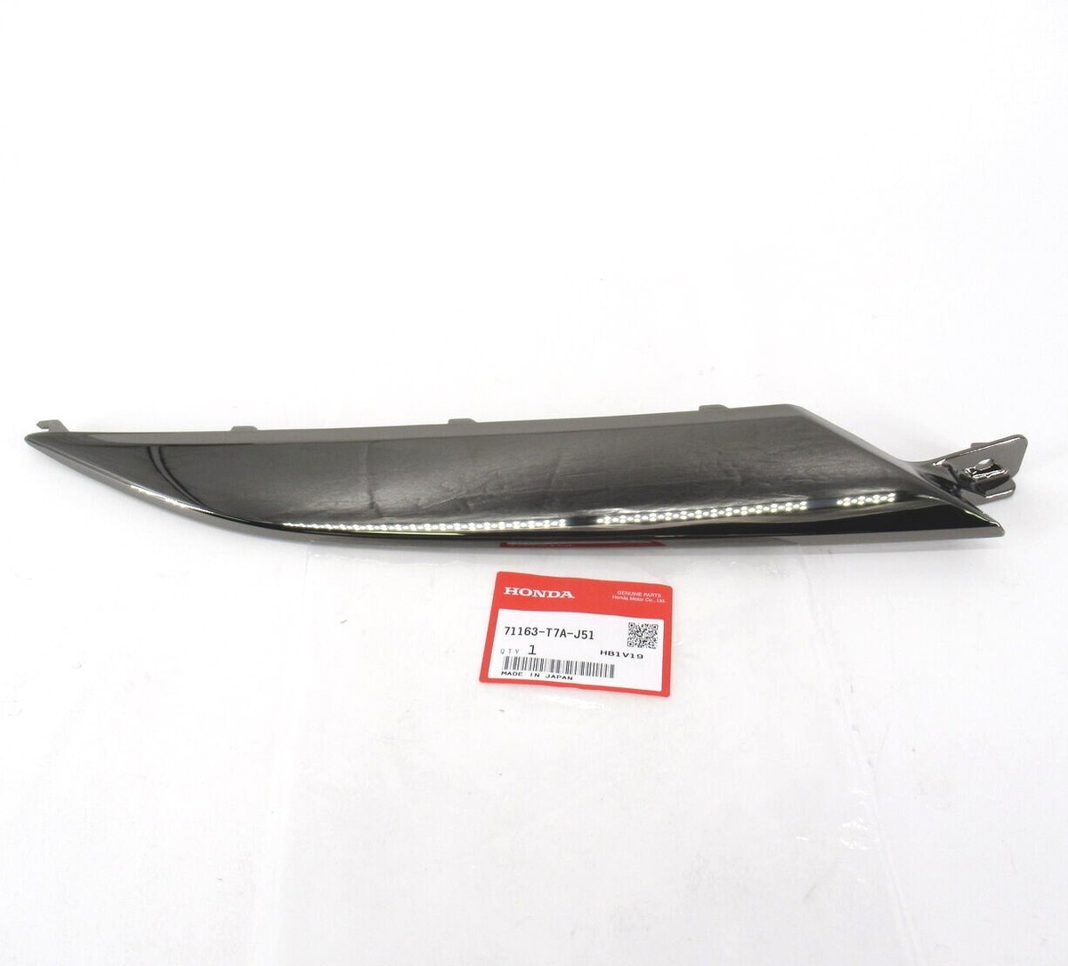 Genuine OEM Honda 71163-T7A-J51 Passenger RH Grille Extension