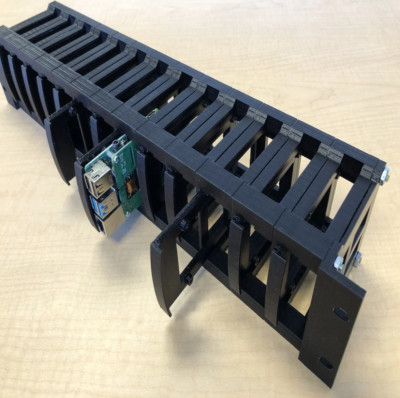 Raspberry Pi 4 oder 5 19'' 2U Rack Mount PoE Official Hat Powered Kit (12xBays)