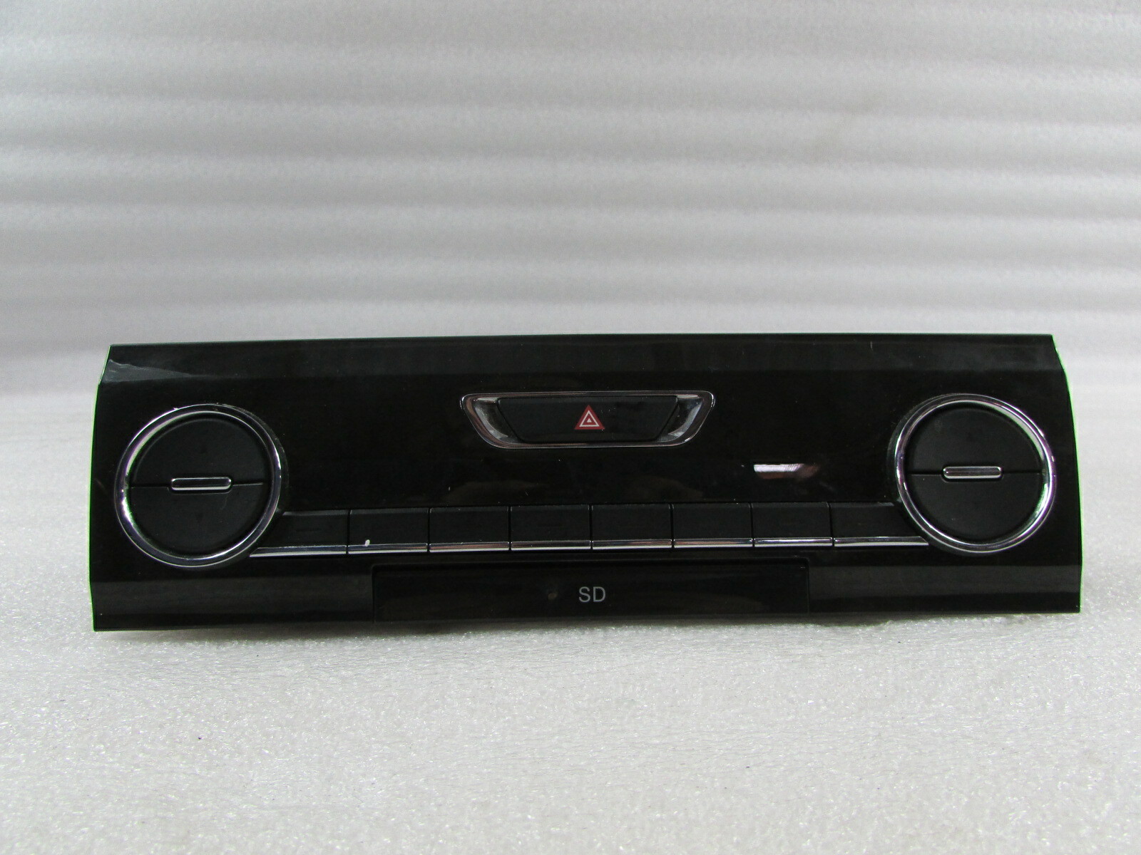 Maserati Ghibli, Temperature Control Unit, Black Face, Used, P/N 670012554