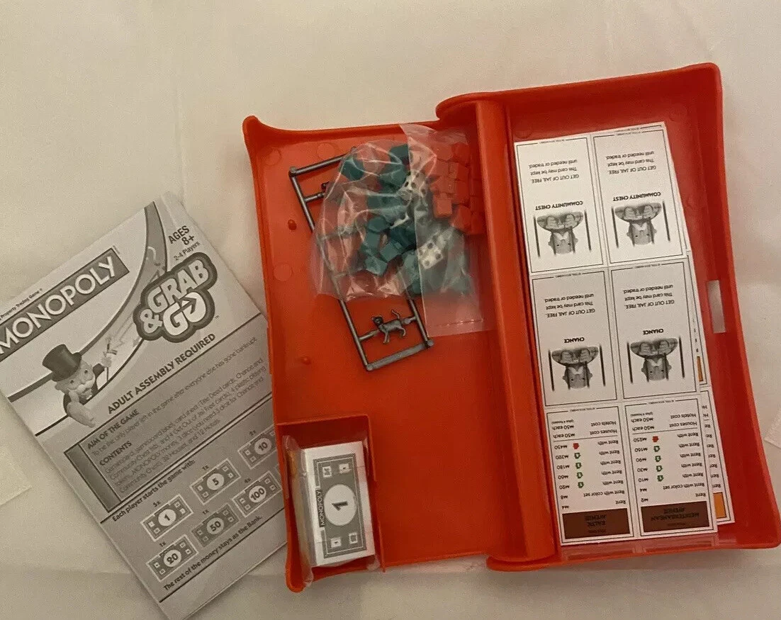 Monopoly Grab and Go Game for Ages 8 and Up, Travel Game for 2-4 Players - Monopoly