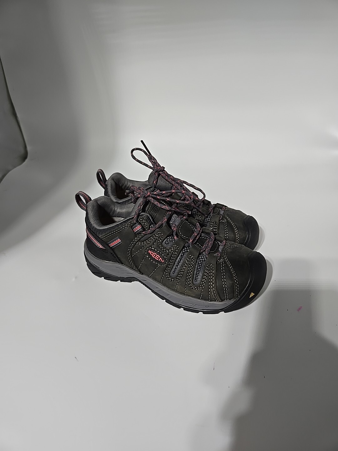 Scarpa da trekking Keen donna Flint 2 Utility taglia 5 5 W magenta nero