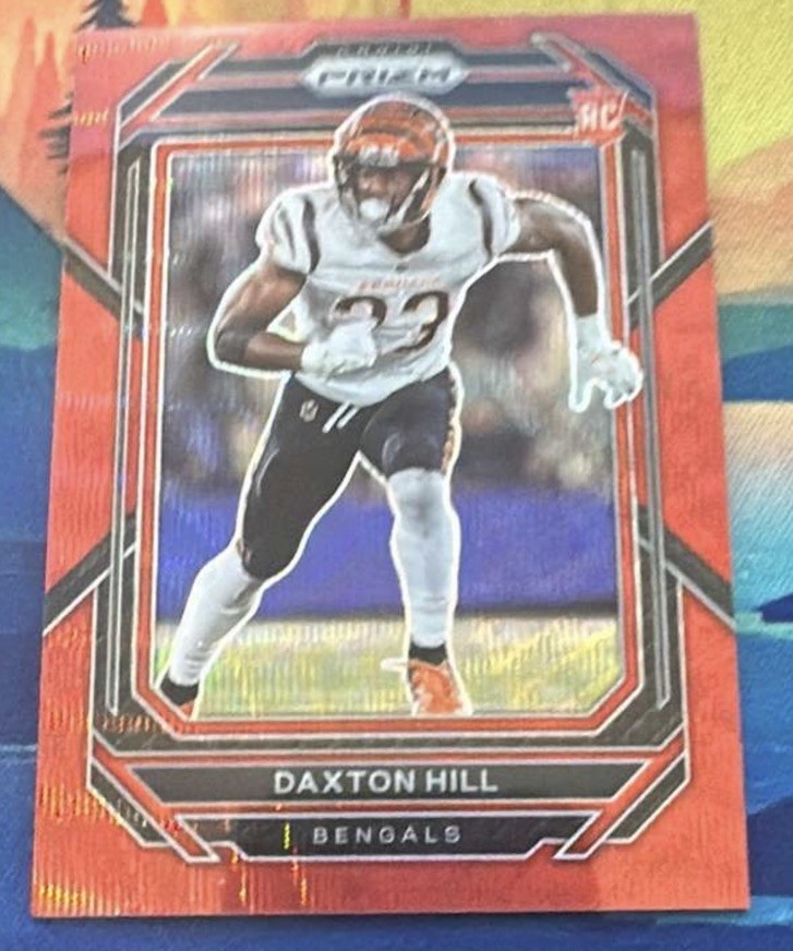 2022 Panini Prizm - Rookies Daxton Hill #379 Red Wave Prizm /149 (RC)