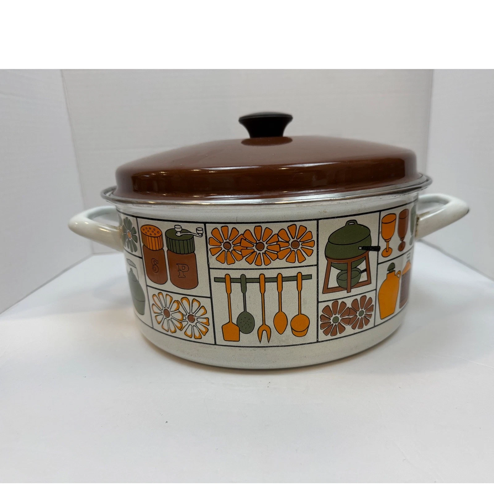 Vintage Enamelware Dutch Oven Retro 70s Kitchen Graphics Brown Lid Stockpot
Opens in a new window or