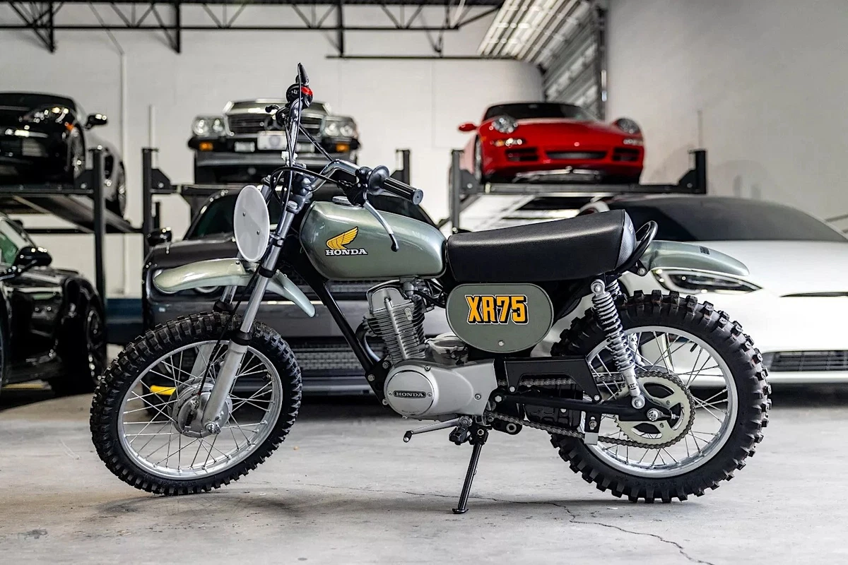 Click photo thumbnail to view