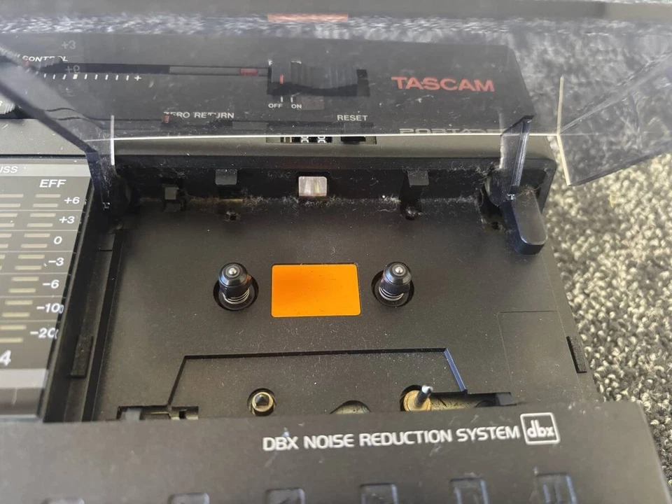 Tascam Porta 05 Ministudio Multitrack Cassette Recorder 4-track 4-channel Japan - Image 4 of 4
