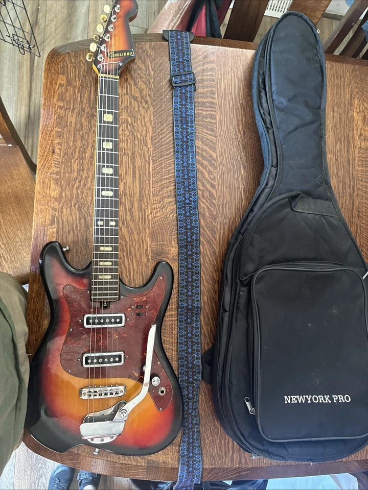 Guitarra Eléctrica Kawai G Holiday Viene con Estuche y Correa Guitarra Vintage Años 60 Foto 4 de 4