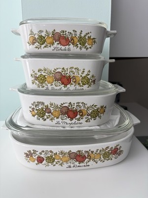 Vintage Pyrex Corning Ware casserole dishes With lids