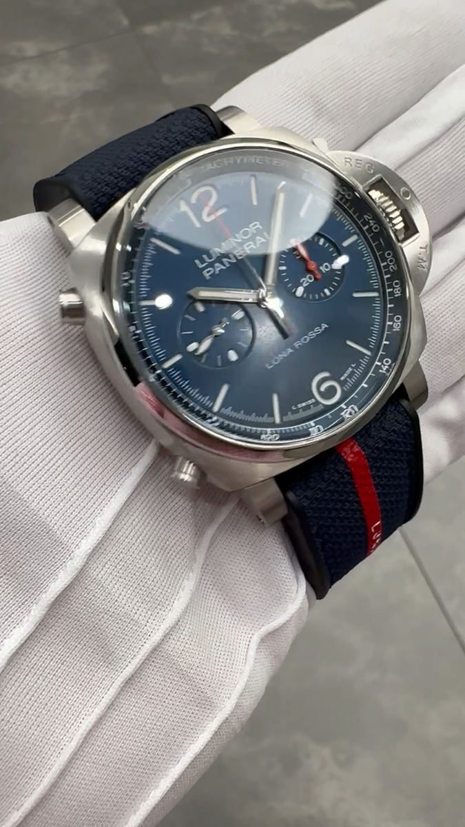 Panerai Luminor Chrono Luna Rossa 44mm Blue PAM01303 - Complete