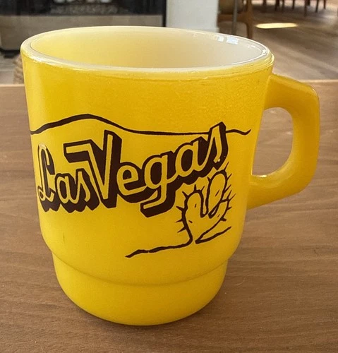 Vintage Anchor Hocking Las Vegas Yellow Milk Glass Coffee Mug, Cactus Graphic