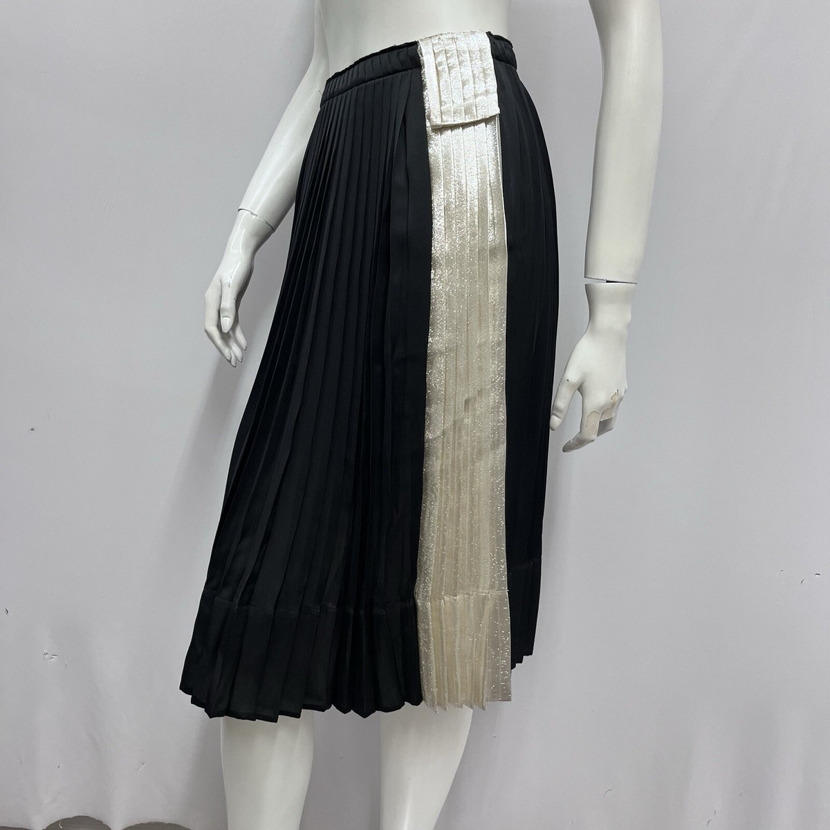 【送料&関税込】Jil Sander Long Pleated Skirt Jil Sander Silk Pleated Skirt NWT Black & Metallic Lame Gold