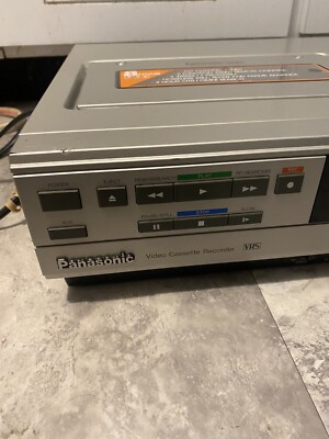 Vintage 1984 Panasonic Omnivision PV-1230 VCR Powers on *Please