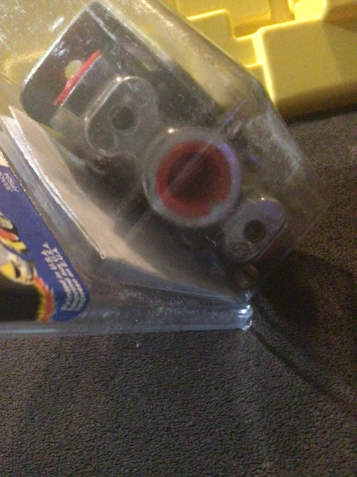 NOS, OEM Carter Fuel Pressure Regulator # 404-501HP - Image 2 of 4