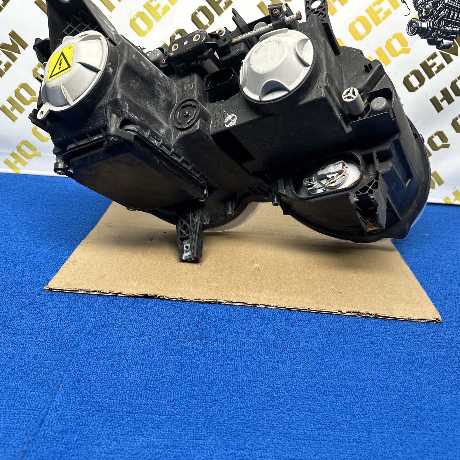03-09 Bentley Continental GT GTC Flying Spur Left Side Headlight Water damage
