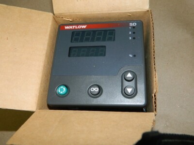 Watlow SD4C-HKAA-AARG Digital Temperature Control NEW 