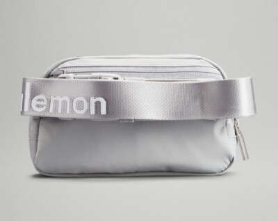 新品未使用ルルレモンBelt Bag s-l400.jpg