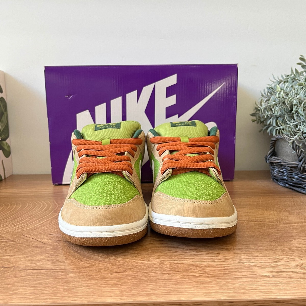 51 Nike SB Dunk Low Pro イエロー/バーガンディ s-l1200.jpg
