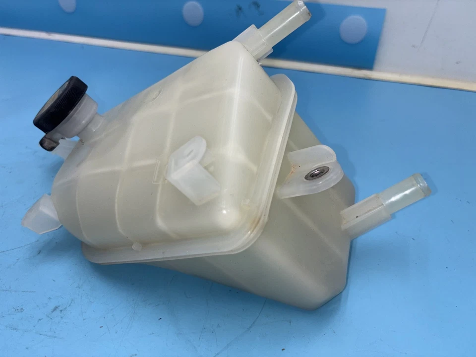 2010-2015 TOYOTA PRIUS COOLANT RESERVOIR TANK  16480-28080 OEM - Image 3 of 4