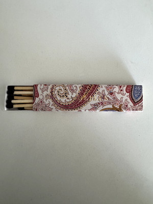 Airelles Hotel (Gordes - La Bastide) Matchbook, Full Unstruck (Long Matches)