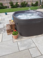 reef fantasy hot tub spa used