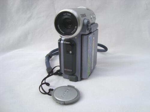 Sony Handycam DCR-IP7E Camcorder. PAL. MicroMV-in/AV-in. VGC. 1-yr warranty - Afbeelding 1 van 7