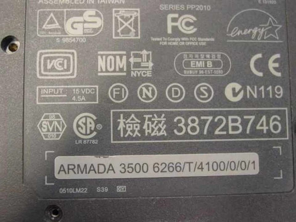 Portátil Compaq Armada 3500 PII266 32 MB RAM 4,1 GB HDD - Sin adaptador de CA - Como está Foto 3 de 3