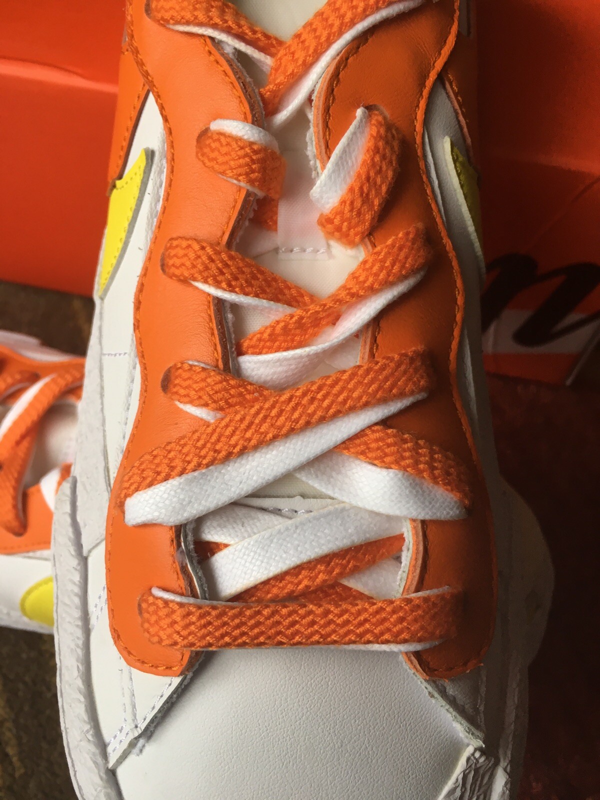 SACAI X NIKE NIKE x SACAI BLAZER BASSO MAGMA ARANCIONE (DD1877 100) UOMO TAGLIA 11 IN MANO