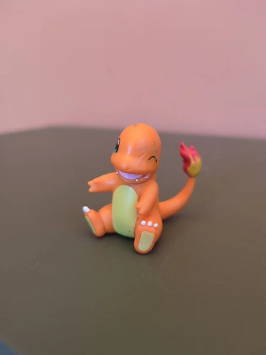 figurine pokémon salameche