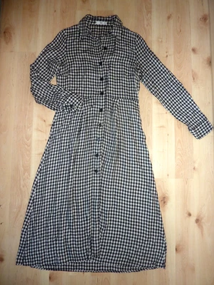 MANGO Casual schwarz weiß Maxikleid Blusenkleid Vichy Karo Gr. S tailliert - Bild 1 von 4