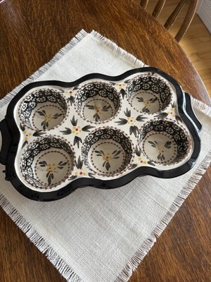 Temp-Tations by Tara Old World Muffin Pan Confetti Black