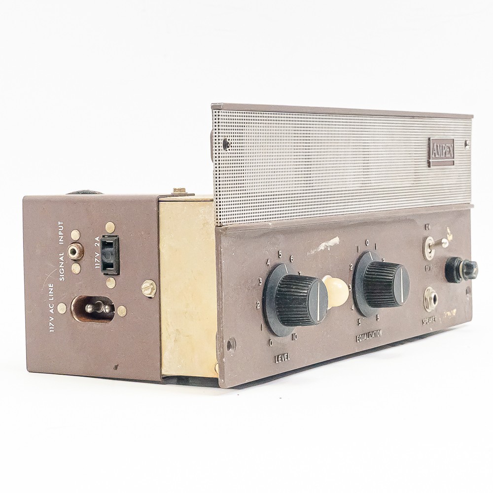 Vintage Ampex Model 620 Portable Tube Amplifier – For Parts