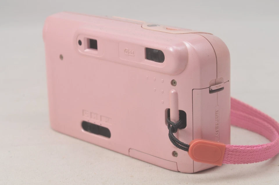 @ SakuraDo Camera @ Rare! @ Fujifilm Epion Sanrio Hello Kitty APS Film Camera - Image 4 of 4