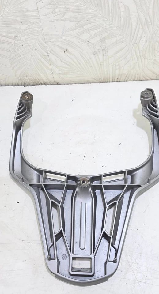 PIANALE PORTAPACCHI POSTERIORE ORIGINALE HONDA SH 125 150 2017 2019 81200K77V00 - Imagen 2 de 4