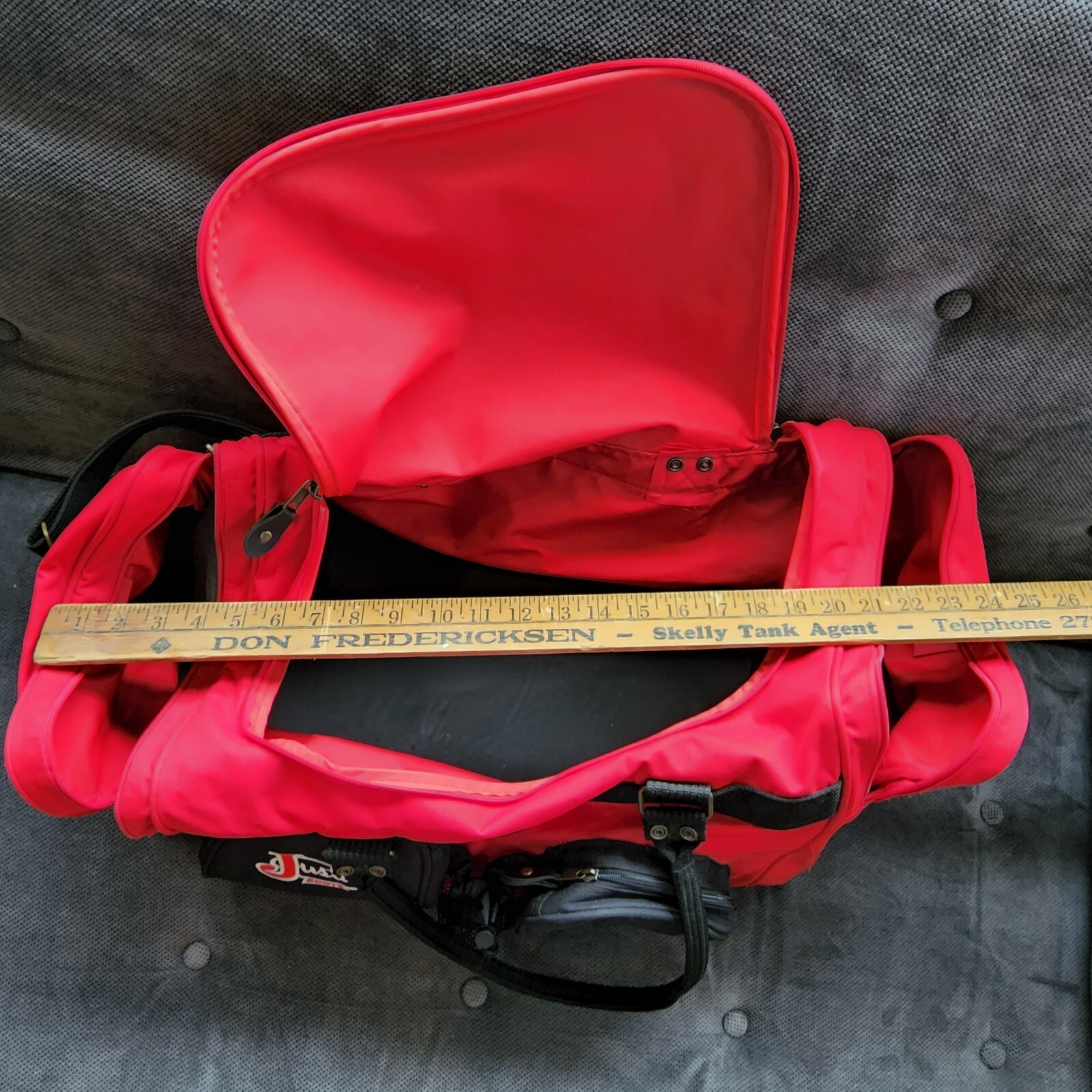 2002 Justin Boots Wrangler National Finals Rodeo Duff… Gem