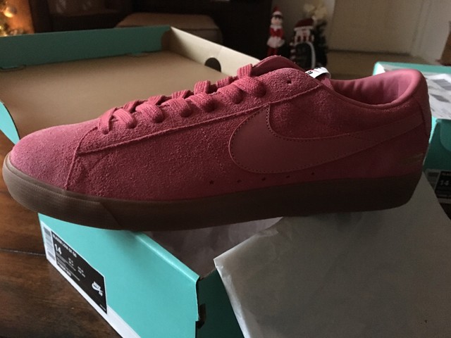 nike supreme blazer low