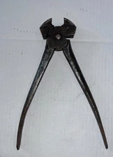 vtg heavy wire cutting fencing pliers nail pullers