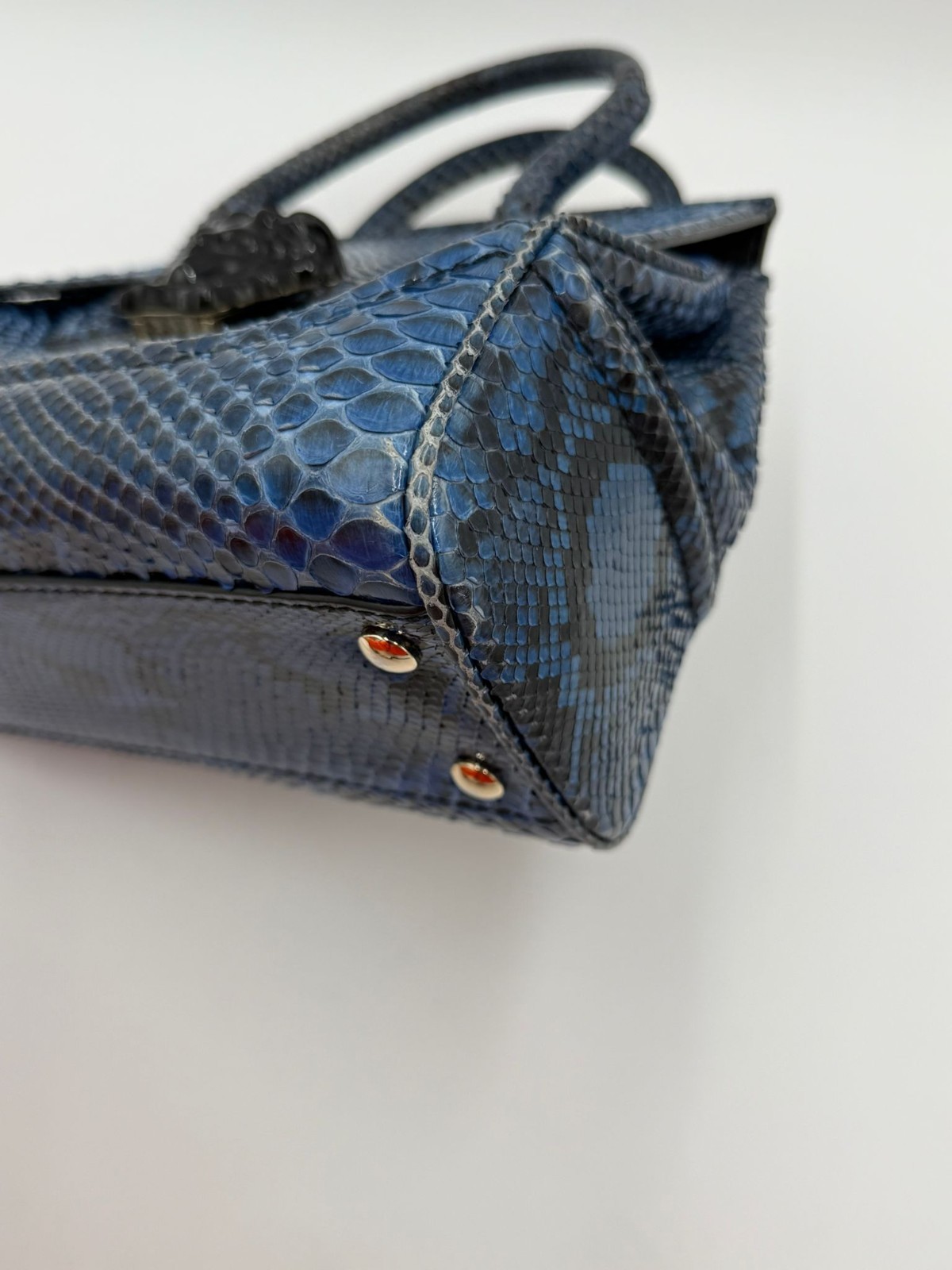 VERSACE PALAZZO EMPIRE BLUE PYTHON LEATHER BAG - image 4