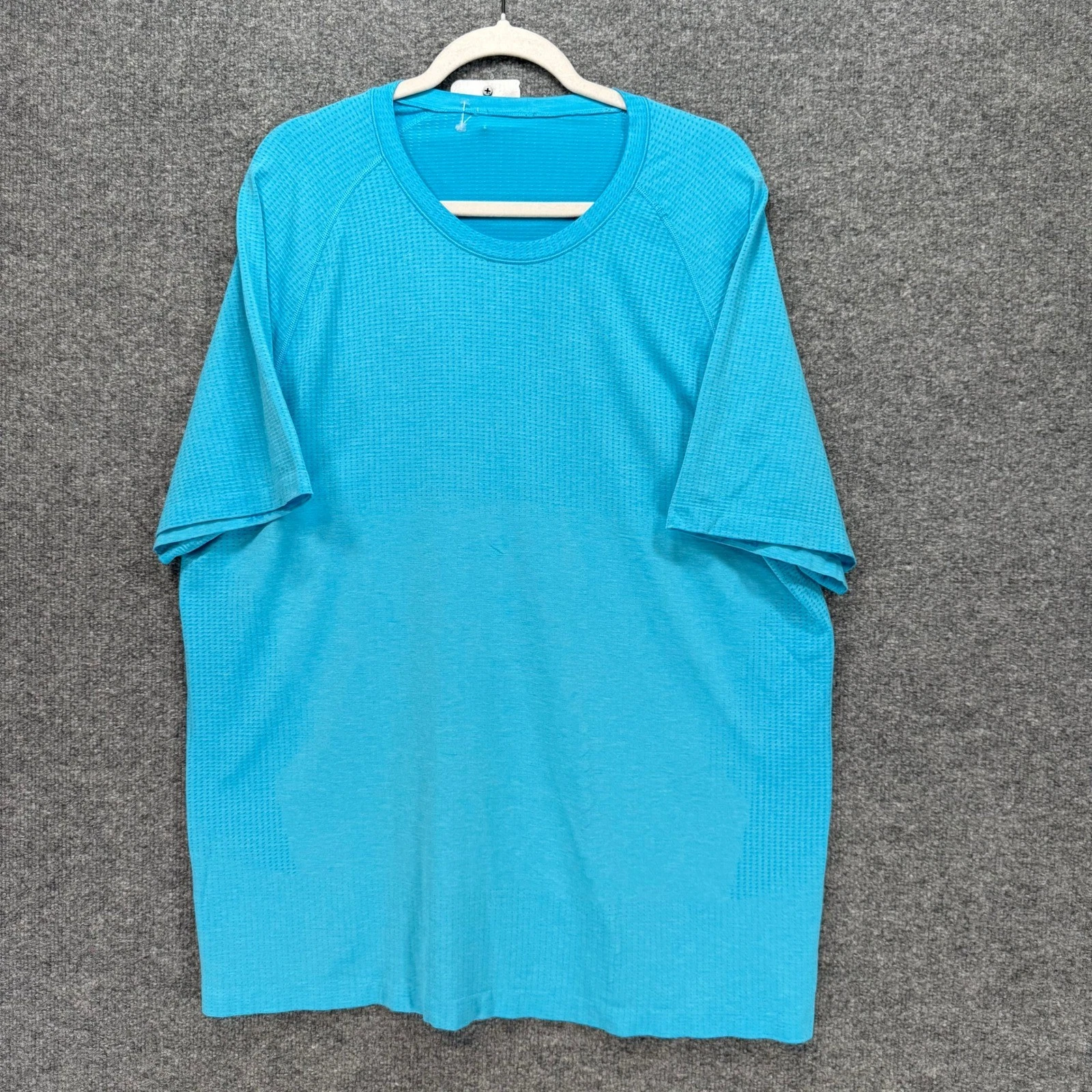 Lululemon Metal Vent Tech Shirt Men XXL Blue Mesh Breathable Athletic Gym Tshirt