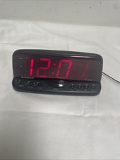RadioShack 63-960 Digital LOUD Alarm Clock, 2'' LED Large Display Works Great 