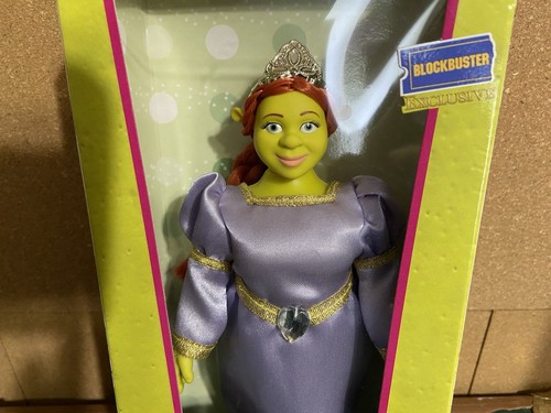 Shrek 2 - 2004 8" Vinyl Fiona Princess Doll Toy Figure BLOCKBUSTER EXCLUSIVE NEW - Picture 2 of 10