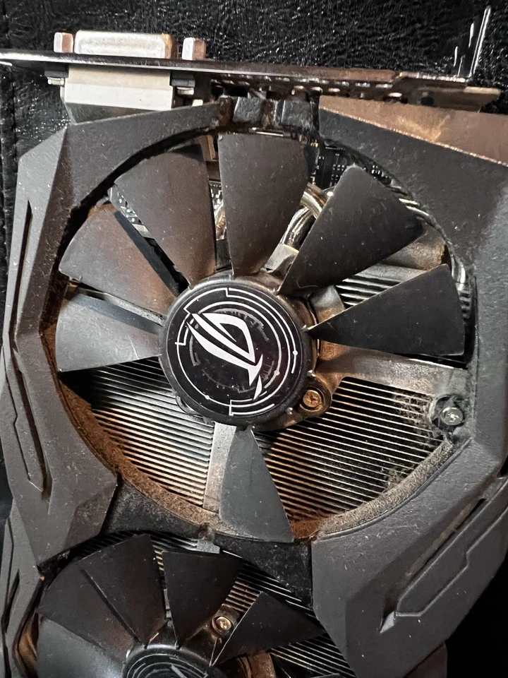 ASUS ROG Strix GeForce GTX 1070 Ti 8GB GDDR5 Advanced Edition, *READ* - Image 3 of 4