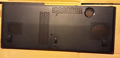 Original ORIGINAL CLEVO P150EM Bottom RAM CPU GPU Cover 6-42-P15EB-100