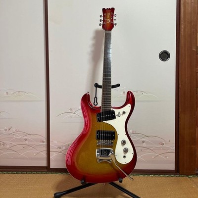 E-Gitarre Hallmark von Shade 60 Custom Fire Sparkle Burst