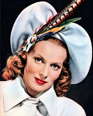 Maureen O'Hara in white outfit & hat Miracle on 34th Street 11x17 poster