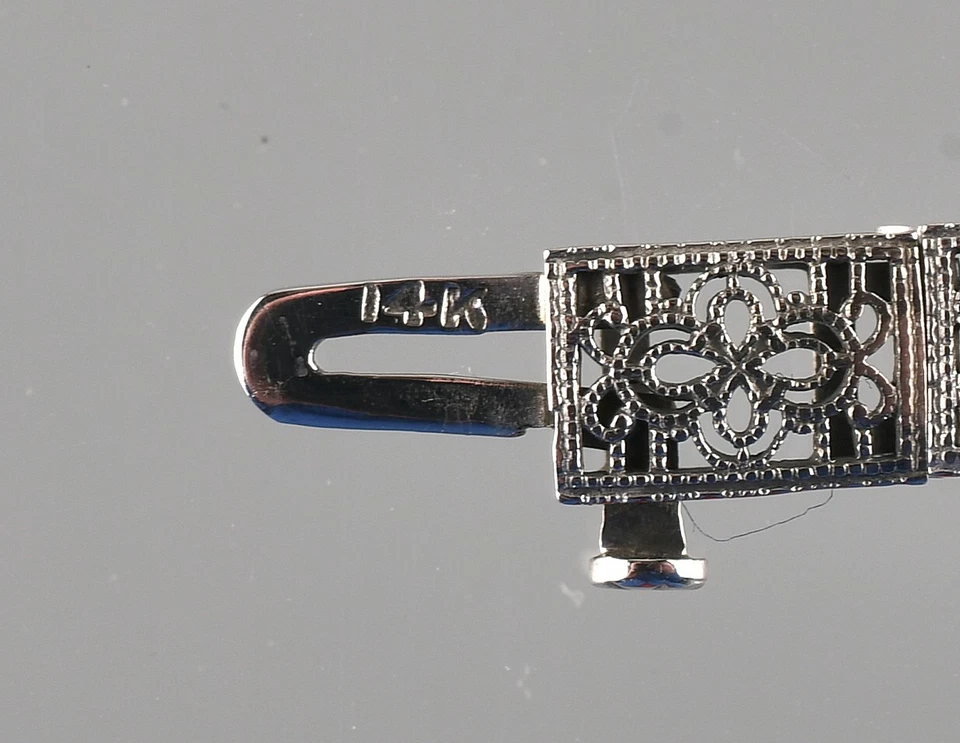 *Pulsera Art Deco de diamantes de oro blanco de 14k para muñeca de hasta 5,75" Foto 4 de 4