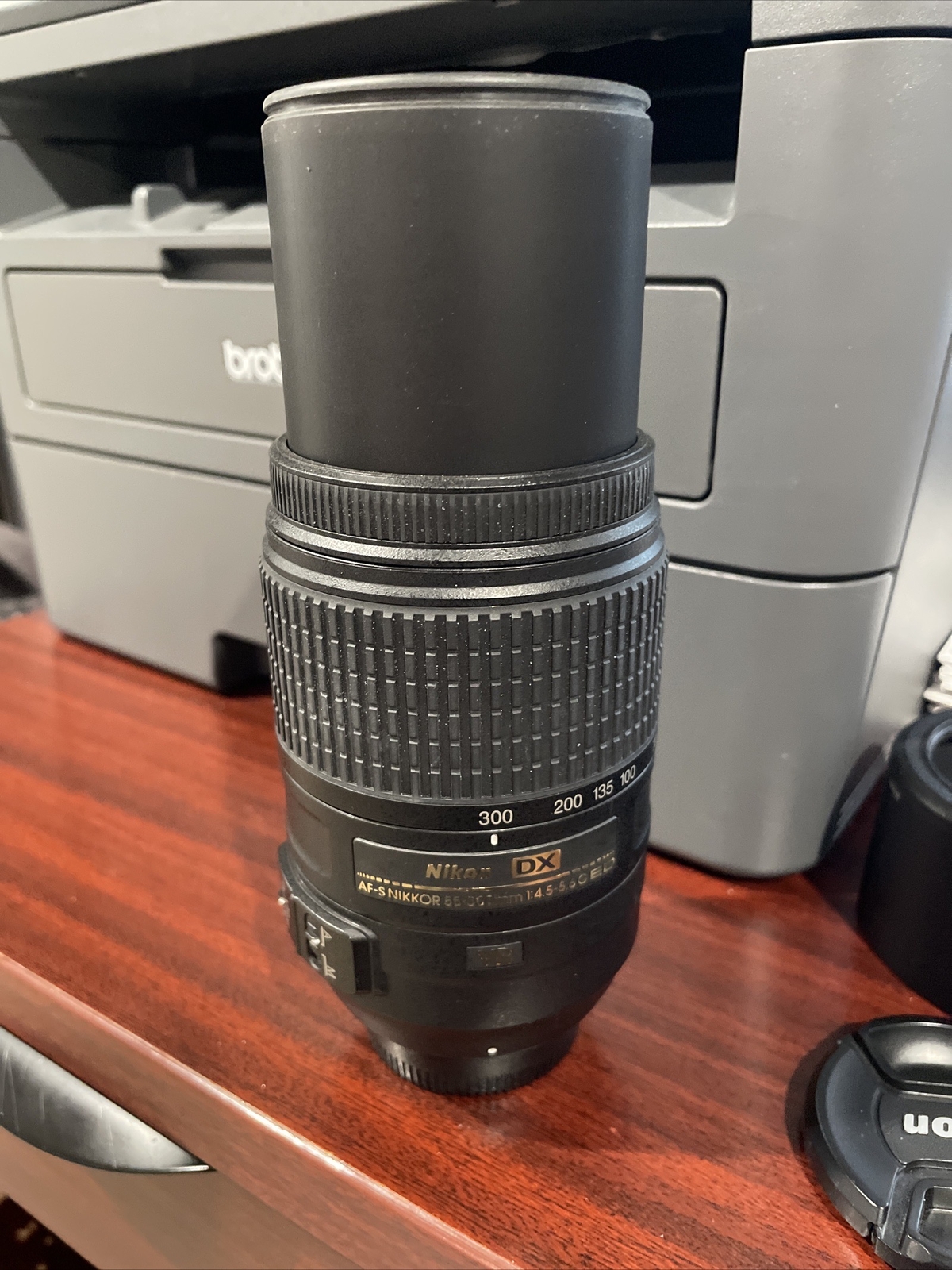 Nikon AFS DX NIKKOR 55300mm f/4.55.6G ED Vibration Reduction Zoom