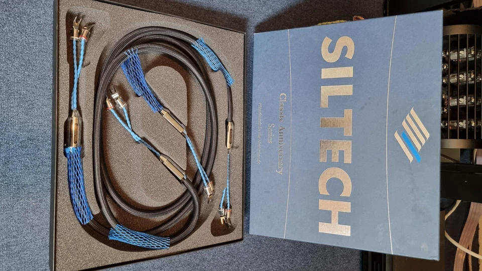 Siltech Classic Aniversary 330L 2m spades speaker cable pure silver gold G7 - Image 3 of 4